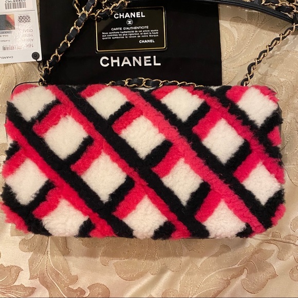 NWT CHANEL lambskin shearling medium flap - Picture 6 of 8